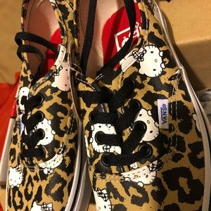 Hello Kitty Vans 40th anniversary